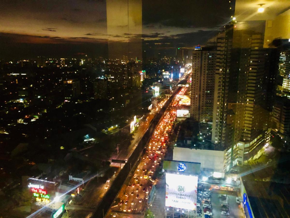 The Sentinel Residences Quezon City Esterno foto